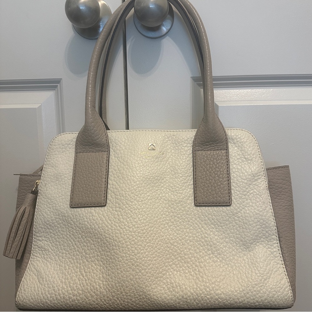 Adorable KATE SPADE Purse